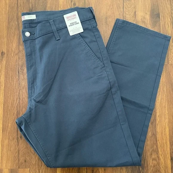 Signature by Levi Strauss Men's Gray Athletic Pants - Picture 2 of 11